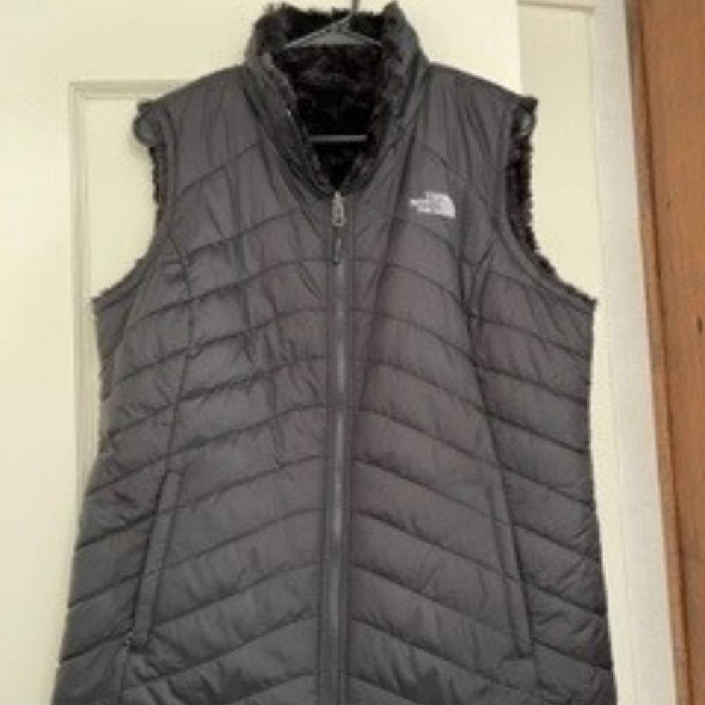 The North Face Mossbud Insulated Reversible Vest for Ladies